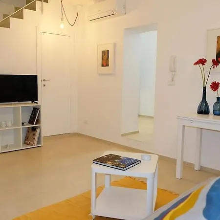 Dimora D'artista Holiday home *
